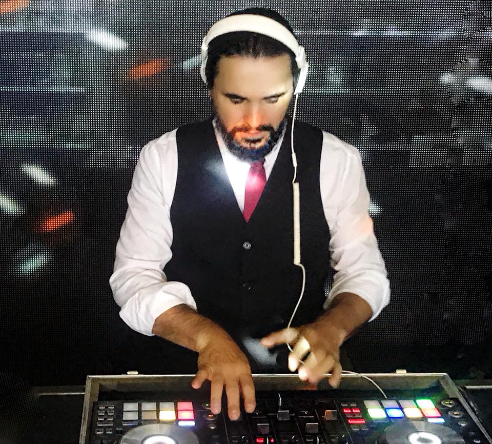 Nove dicas para escolher DJs para eventos