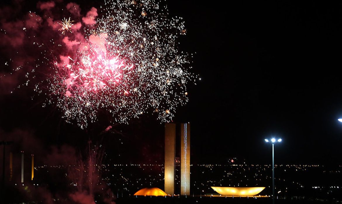 11 melhores festas réveillon 2023 região Norte e Distrito Federal