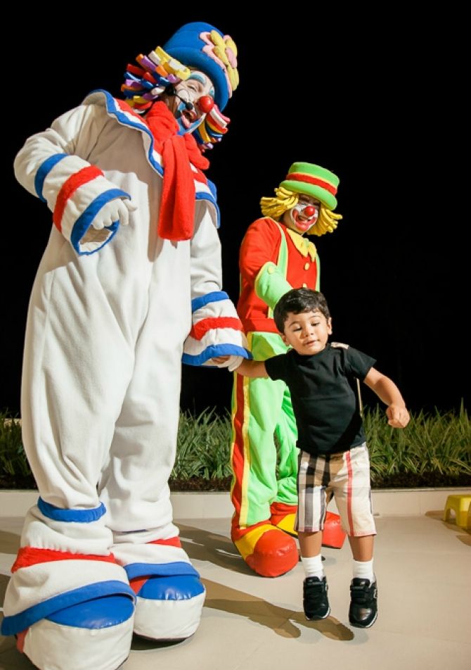 Palhaço é animação garantida na festa infantil!