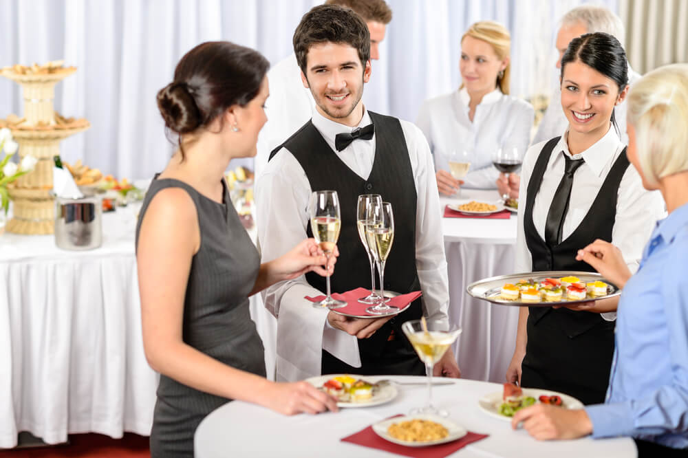 10 dicas de como ter boa equipe de buffet para eventos